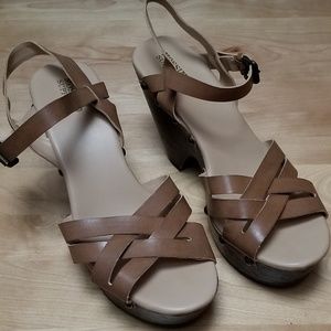 MOSSIMO SUPPLY CO. | WOODEN SOLE SANDALS, SIZE 9